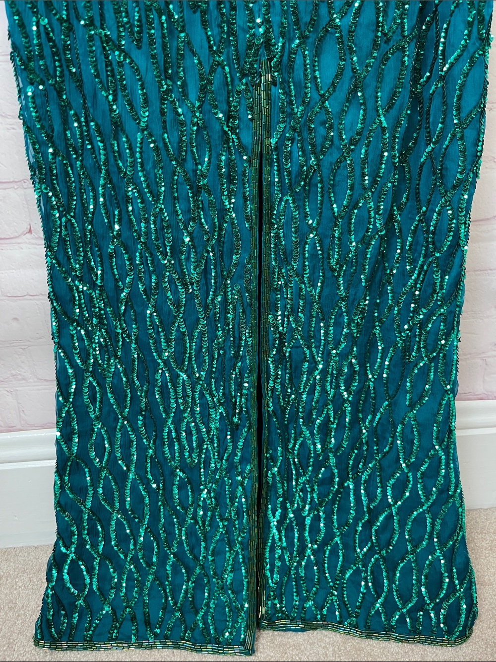 Laurence Kazar New York Emerald Green Silk Dress with Beading and Sequins - Picture 8 of 11
